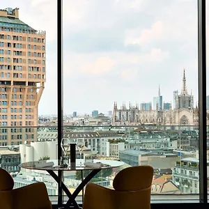 https://uptown-palace.it-lombardy.com