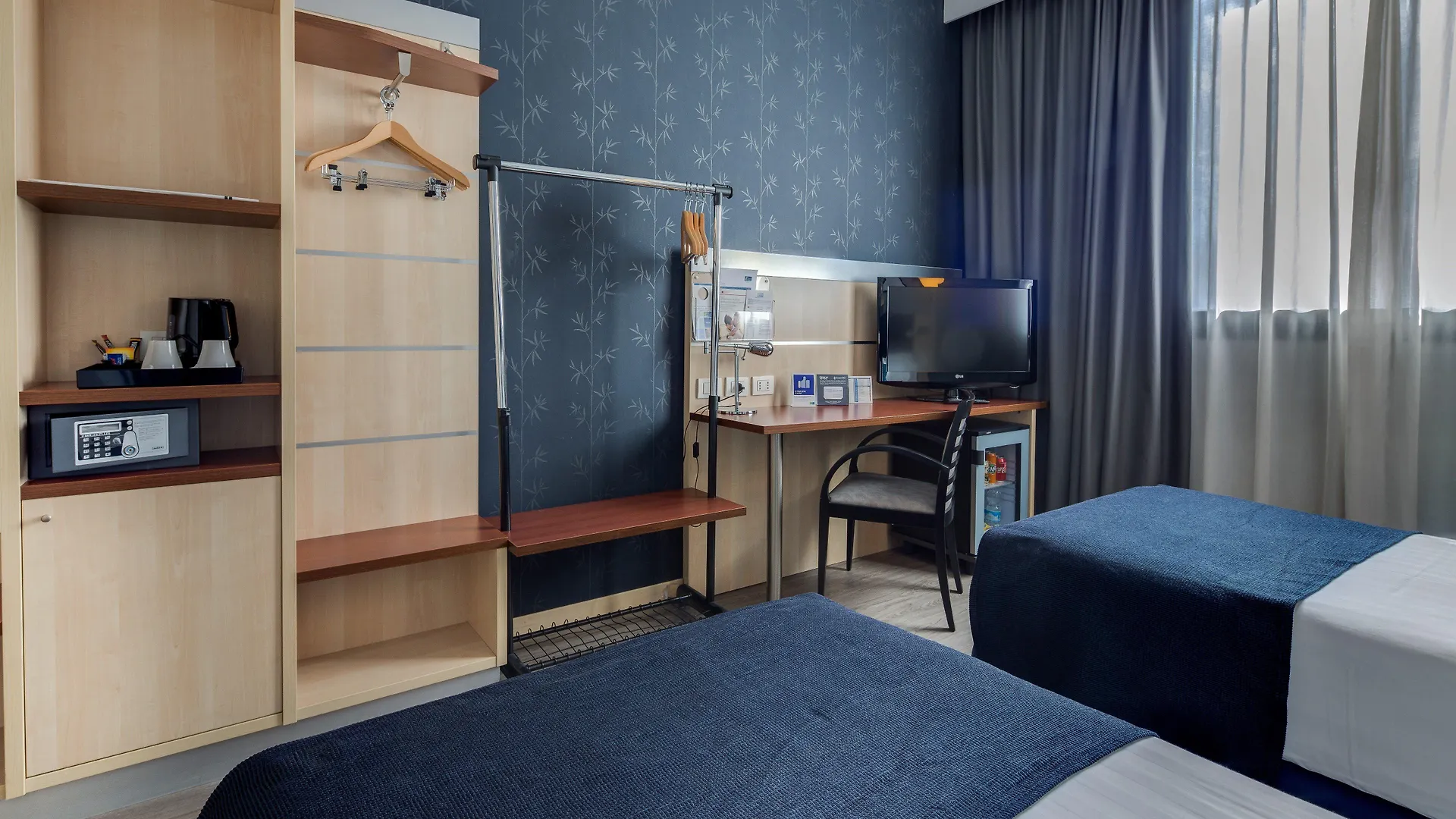 Holiday Inn Bologna - Fiera By Ihg 4*,